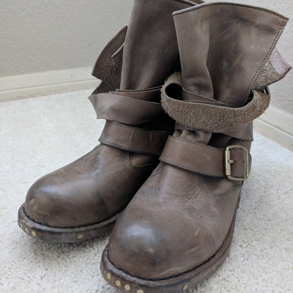 Jeffrey Campbell Brit Boot Slouchy Taupe 7